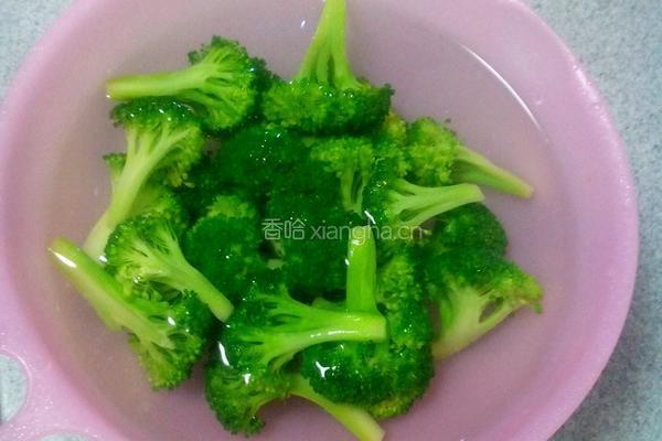 虾仁西兰花的做法图解3