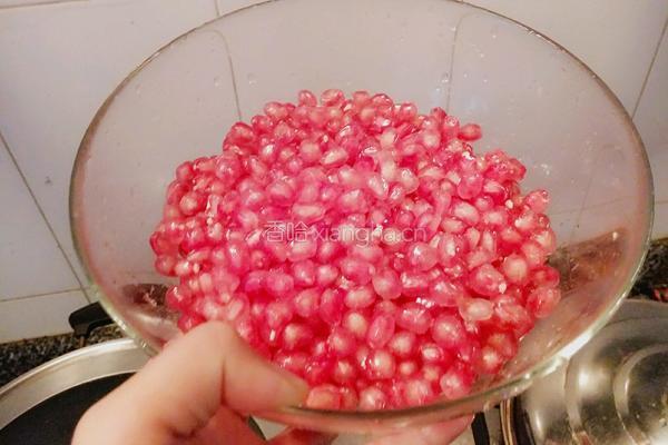 粉色思念玫瑰饺的做法图解2