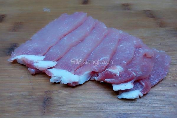 青椒肉丝的做法图解1