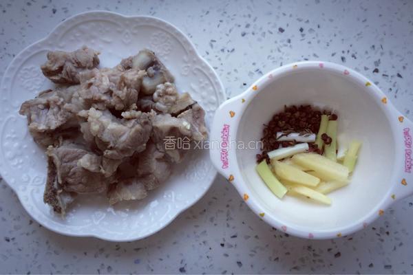 排骨炖豆角的做法图解4