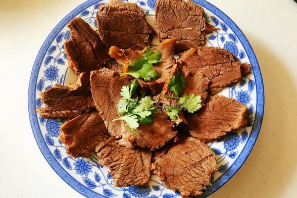 卤牛肉的做法图解9