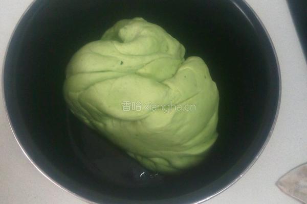 包子(酸菜肉馅菠菜汁包子)的做法图解4