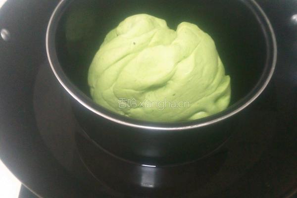包子(酸菜肉馅菠菜汁包子)的做法图解5