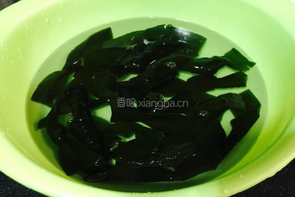 海带芸豆猪手汤的做法图解2