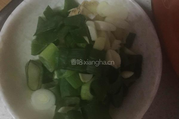 干豆腐炖土豆的做法图解1