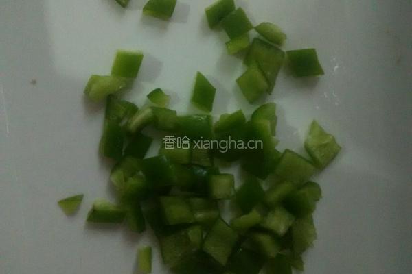 胡萝卜炒鸡丁的做法图解3