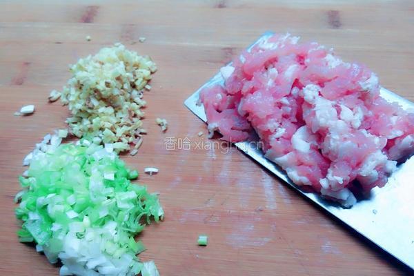 红烧腐皮肉卷的做法图解2