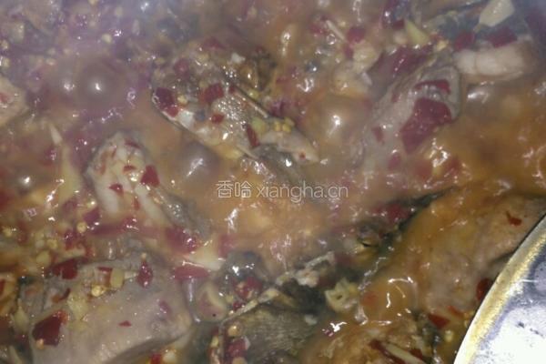 红烧鲤鱼的做法图解3