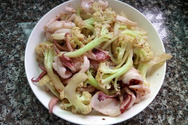 花菜炒鱿鱼的做法图解7
