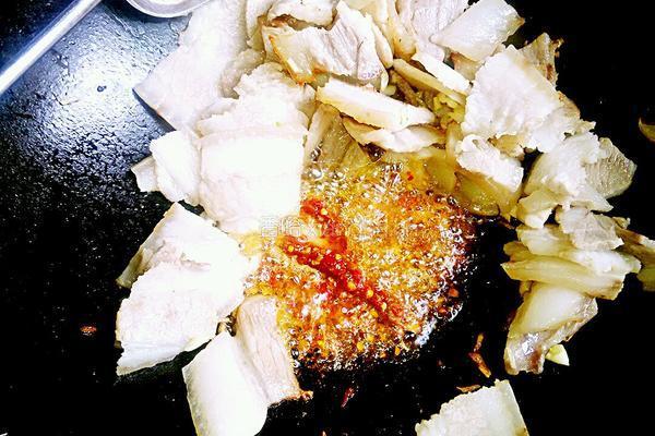 蒜苗苦瓜炒肥肉的做法图解8