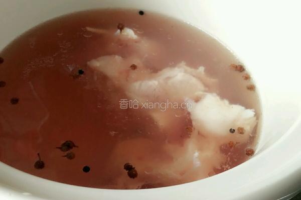 大骨头芥菜汤的做法图解1