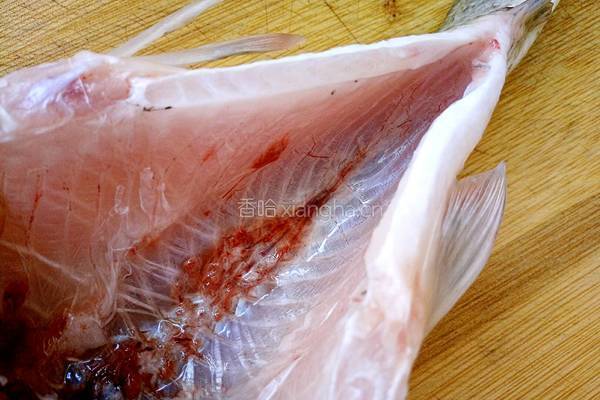 鲫鱼豆腐汤的做法图解3
