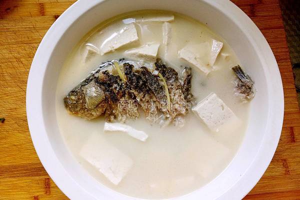 鲫鱼豆腐汤的做法图解25