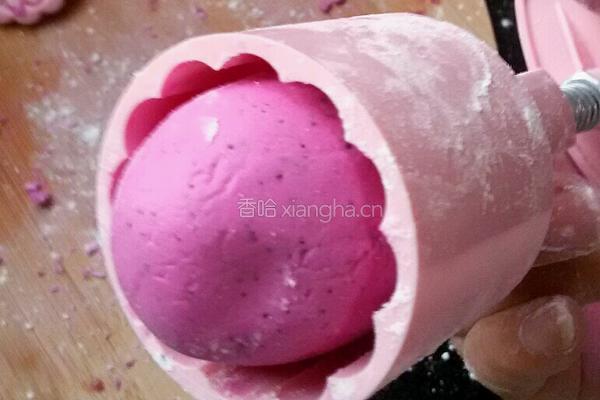 火龙果冰皮月饼的做法图解8
