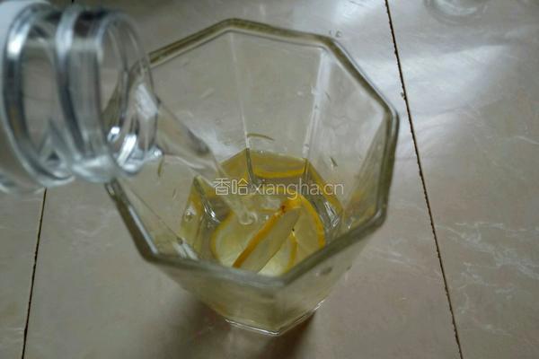柠檬蜂蜜水的做法图解3