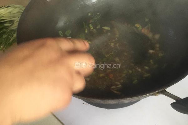 青椒茄子丝的做法图解3