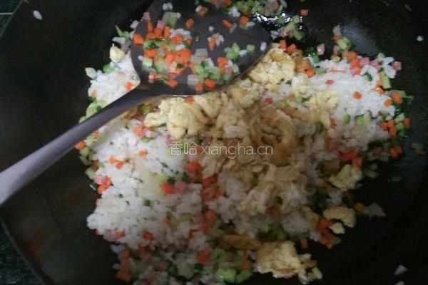 菠萝炒饭的做法图解7