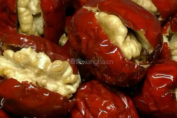芝麻枣夹核桃的做法图解4