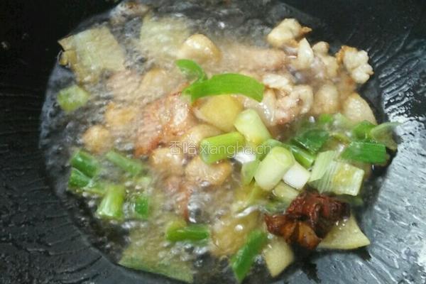 江豆炒肉的做法图解3