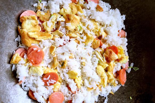 火腿肠炒饭的做法图解6