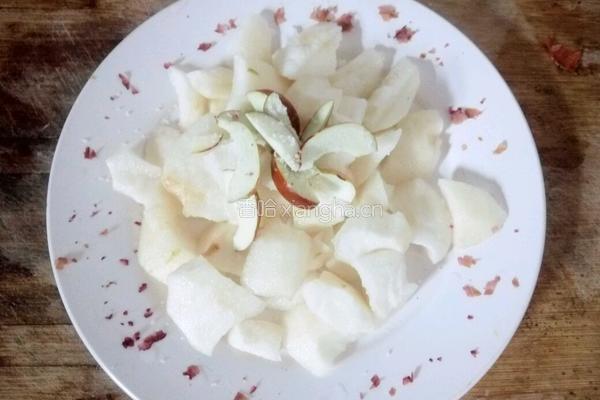 糖拌枣梨的做法图解4