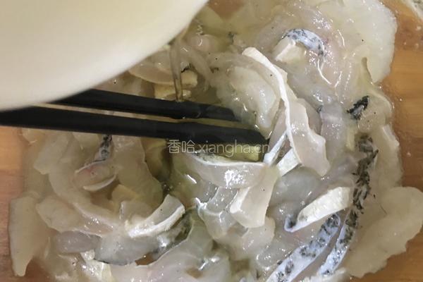 绣球鲈鱼的做法图解11
