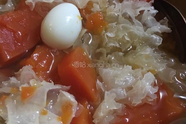 鹌鹑蛋木瓜西米银耳糖水的做法图解6
