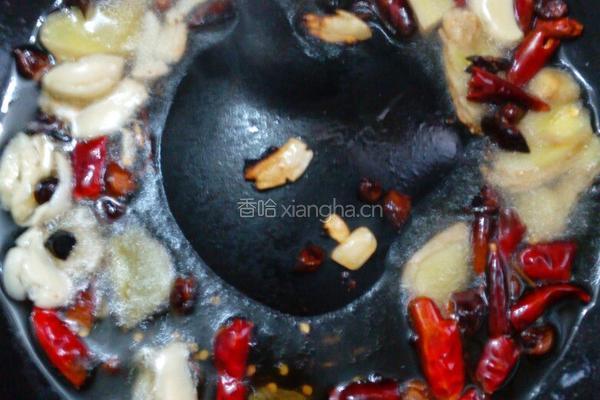 香菇土豆炖鸡块的做法图解5