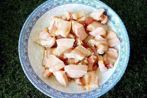豆角干炖五花肉的做法图解3