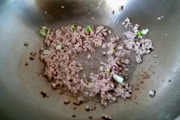 剁椒肉末炒笋丁的做法图解4