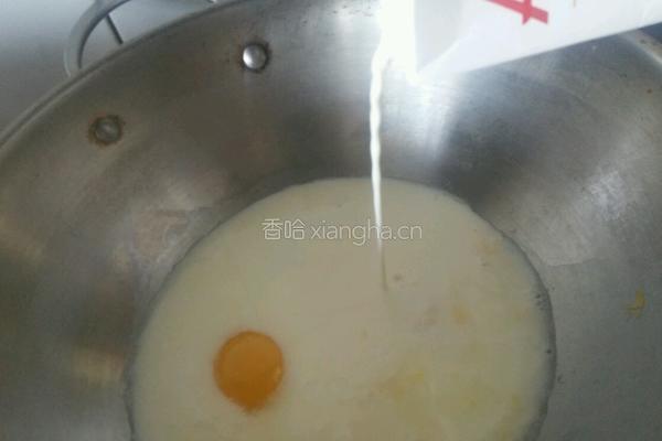 牛奶荷包蛋的做法图解3