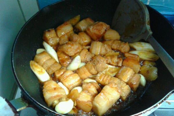 板栗红烧肉的做法图解7