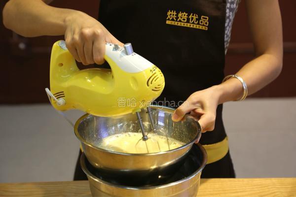 蜂蜜纸杯蛋糕的做法图解4