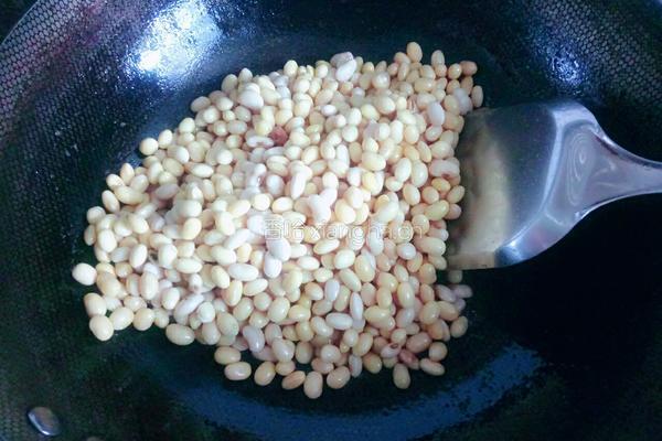 辣炒黄豆烧肉的做法图解3