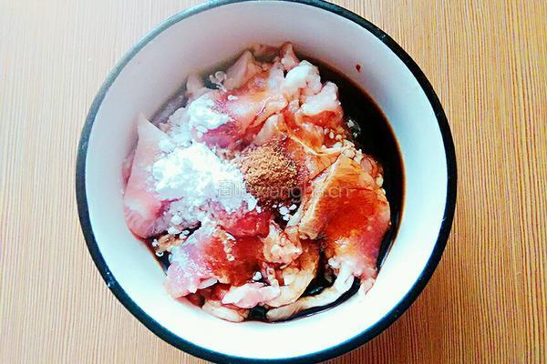 圆葱炒肉的做法图解3