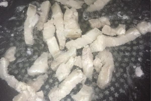 红烧肉焖蛋的做法图解3