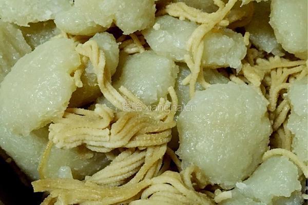 家乡风味小吃——炒莜面黑圪蛋蛋的做法图解1