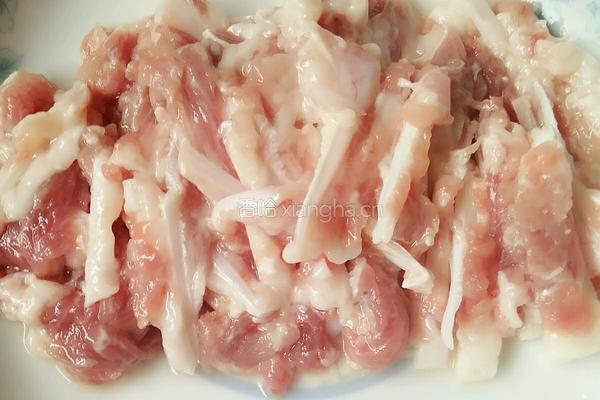 野生蕨菜炒脆骨的做法图解1