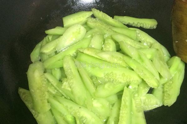 雪菜黄瓜的做法图解2