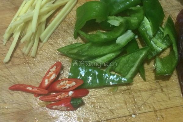 酸菜牛肉的做法图解1