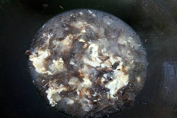 银耳紫菜鸡蛋汤的做法图解6