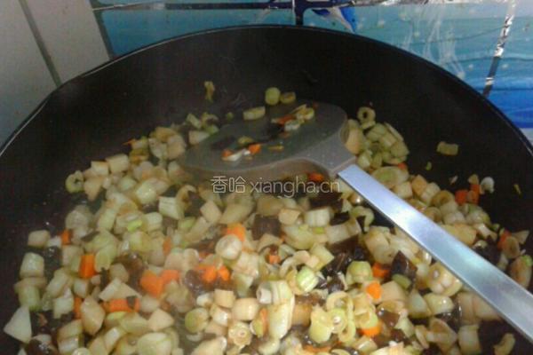 自制什锦炸酱面的做法图解4