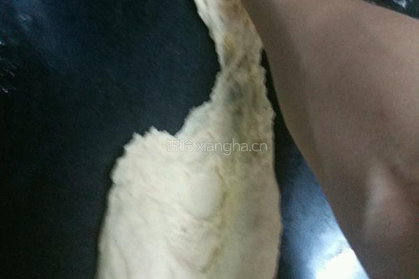 芝香肉松香肠面包的做法图解3