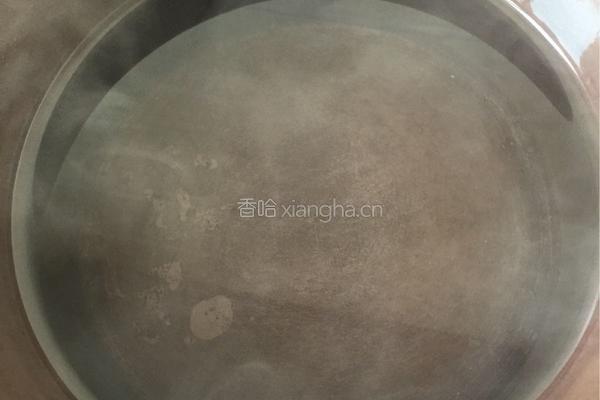 红豆薏米银耳粥的做法图解2