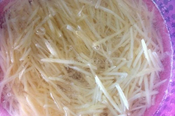 凉拌菠菜土豆丝的做法图解4