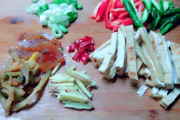 风味芹菜白干的做法图解4