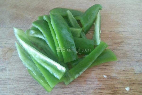 青椒土豆片的做法图解2