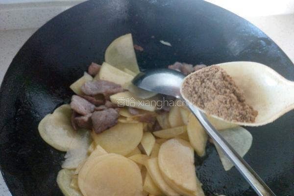青椒土豆片的做法图解8