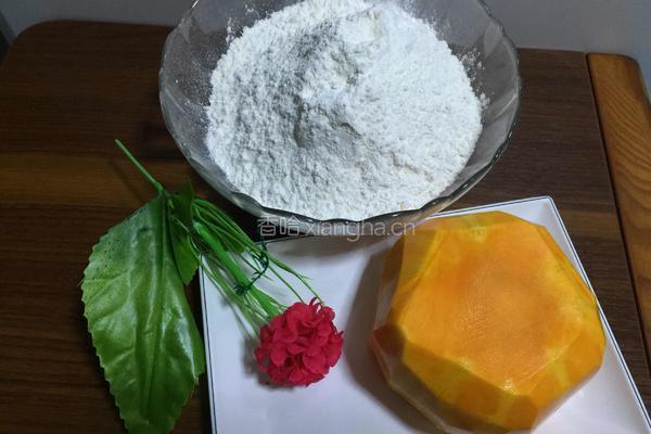 绿豆泥南瓜饼的做法图解1