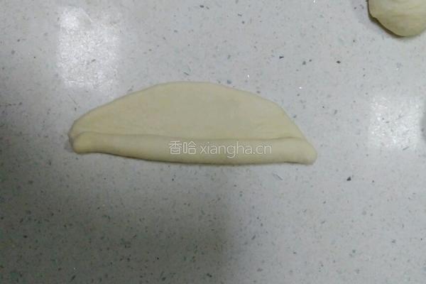 小朋友的福利肠仔包的做法图解3